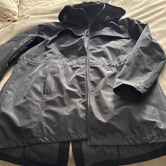 Mondetta rain coat Jacket - Picture 2 of 7